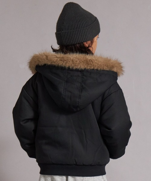 PAIRMANON STREET（ペアマノンストリート）の「中わた ファー付き フード ブルゾン【PAIRMANON STREET】（ブルゾン・キッズ・ブラック/カーキ/レッド系その他・100/110/120/130/140/150/160/90）」の22枚目の写真