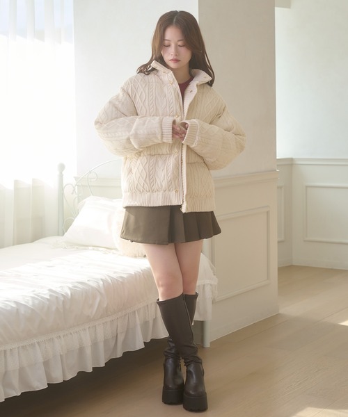 Ambre Neige（アンブルネージュ）の「volume knit padded jacket / ボリュームニットナカワタジャケット（ブルゾン・レディース・アイボリー/ダークブラウン/チャコールグレー・FREE）」の16枚目の写真