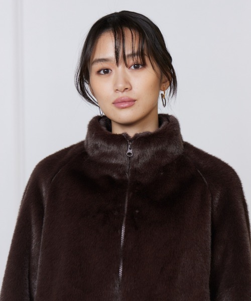 LE SOUK(ルスーク)の「フェイクファースタンドブルゾン(ブルゾン・レディース・グレー/ダークブラウン・フリー)」の20枚目の写真