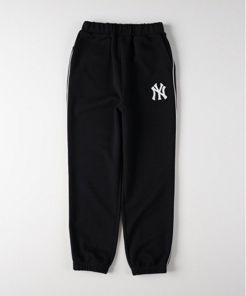 Right-on（ライトオン）の「【MLB】ワンポイント刺繍スウェットパンツ(スポーティー / リラックスフィット / カジュアル / パイピング)（その他パンツ・キッズ・ブラウン/ブラック/グレー・110/120/130/140/150/160）」の2枚目の写真