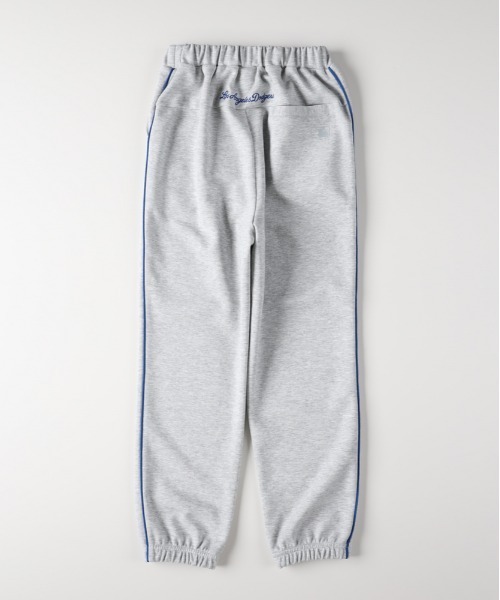 Right-on（ライトオン）の「【MLB】ワンポイント刺繍スウェットパンツ(スポーティー / リラックスフィット / カジュアル / パイピング)（その他パンツ・キッズ・ブラウン/ブラック/グレー・110/120/130/140/150/160）」の16枚目の写真