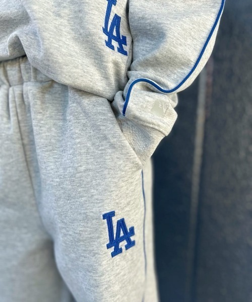 Right-on（ライトオン）の「【MLB】ワンポイント刺繍スウェットパンツ(スポーティー / リラックスフィット / カジュアル / パイピング)（その他パンツ・キッズ・ブラウン/ブラック/グレー・110/120/130/140/150/160）」の9枚目の写真