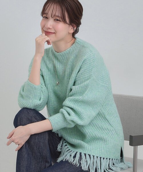 SHOO・LA・RUE(シューラルー)の「【S-LL】1枚で決まる 裾フリンジニット(ニット/セーター・レディース・オフホワイト/グレー/ライトグリーン・01/02/03/04)」の3枚目の写真