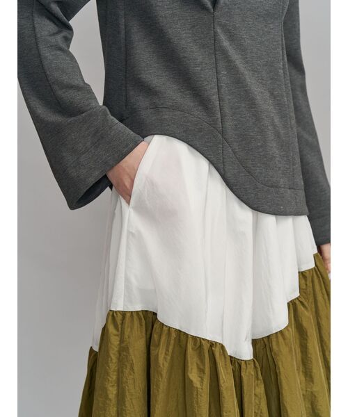 UN3D.（アンスリード）の「GATHER SKIRT DOCKING OP / ギャザースカートドッキングワンピース（ワンピース・レディース・ブラック/グレー・36/38）」の17枚目の写真