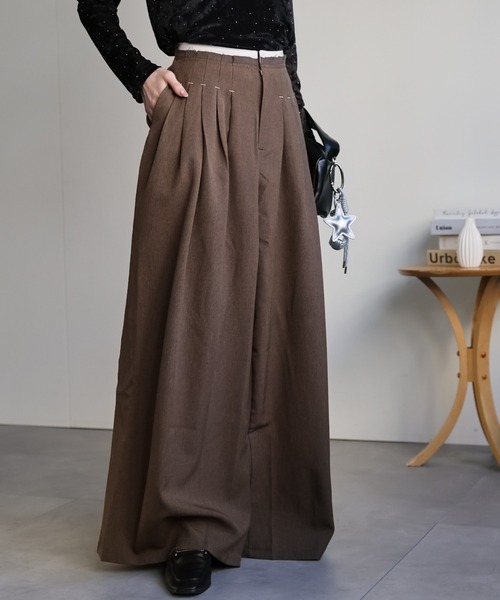 sakishimatokyo（サキシマトーキョー）の「ダブルウエストタックワイドパンツ（その他パンツ・レディース・ブラック/ブラウン/チャコール・S/M）」の11枚目の写真