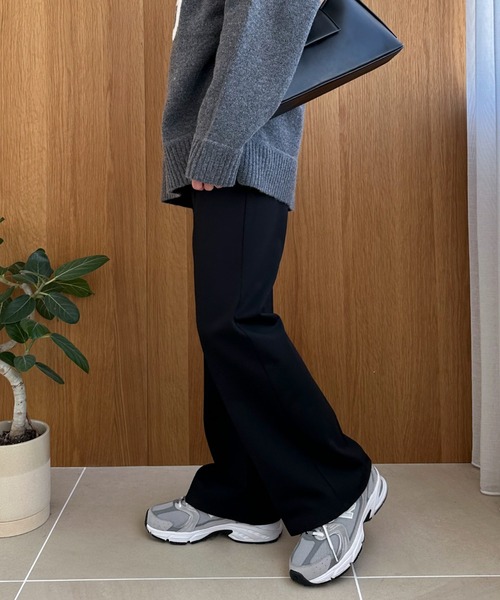 Doux archives(ドゥアルシーヴ)の「ポンチセミフレアパンツ(その他パンツ・レディース・モカ/ブラック・SMALL/MEDIUM)」の15枚目の写真