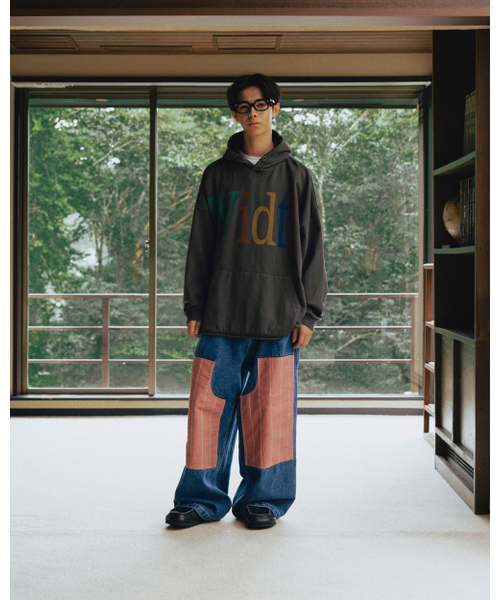 ANGLAN(アングラン)の「Width Print Hoodie - Charcoal(パーカー・メンズ・その他・FREE)」の3枚目の写真