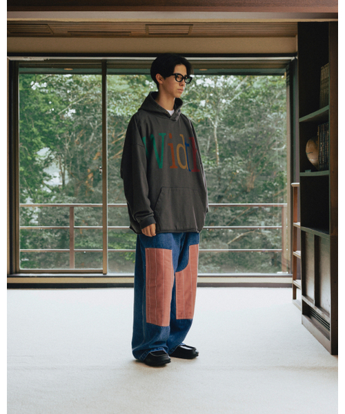 ANGLAN(アングラン)の「Width Print Hoodie - Charcoal(パーカー・メンズ・その他・FREE)」の4枚目の写真