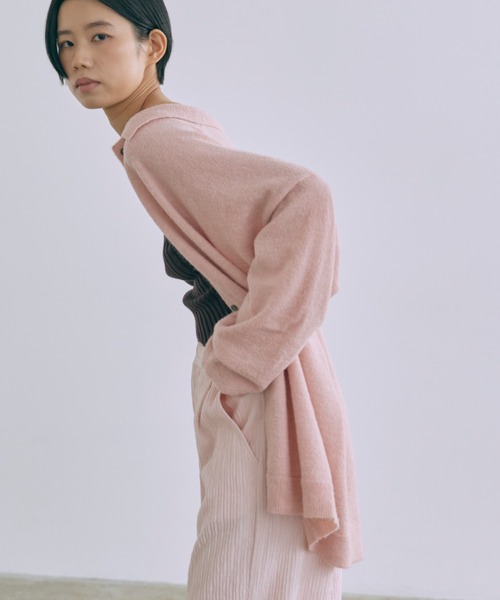 EN NEUME(エンノイム)の「Loose Polo Cardigan(カーディガン/ボレロ・レディース・ブルー/アイボリー/ピンク・FREE)」の15枚目の写真