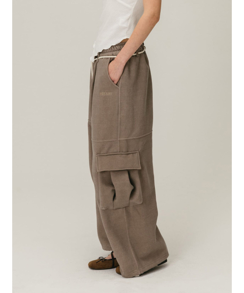 MOIFAIRE（モイフェア）の「PIGMENT CARGO SWEATPANTS / BROWN（スウェットパンツ・レディース・ブラウン・ONE SIZE）」の4枚目の写真