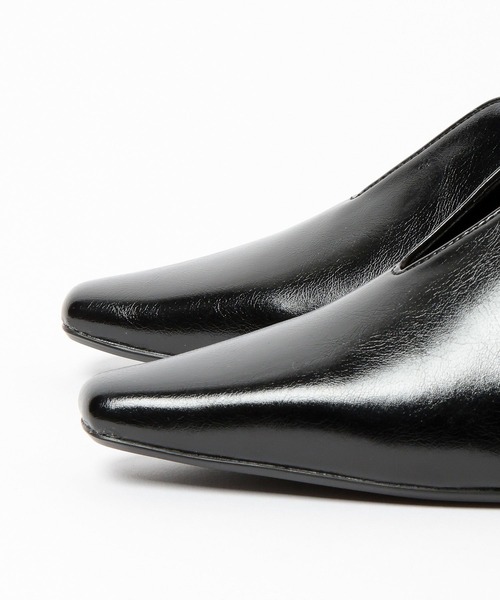 mysty woman（ミスティウーマン）の「バックストラップミュール 639499（サンダル・レディース・オフホワイト/ブラック・MEDIUM/LARGE）」の11枚目の写真