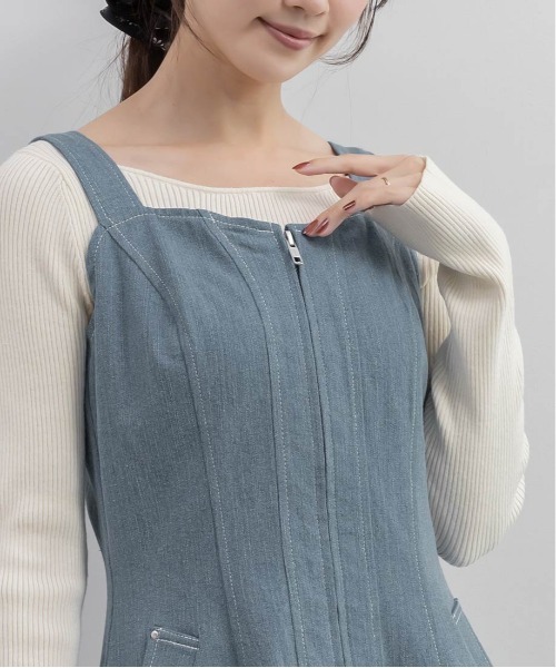 RANDA（ランダ）の「デニムフレアワンピース（ワンピース・レディース・インディゴブルー/ブルー/ブラック・1/0）」の9枚目の写真