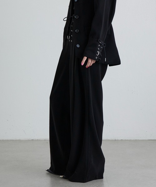 Lui's(ルイス)の「レースアップデザインワイドパンツ(スラックス・レディース・ブラック/グレー・36/38)」の5枚目の写真