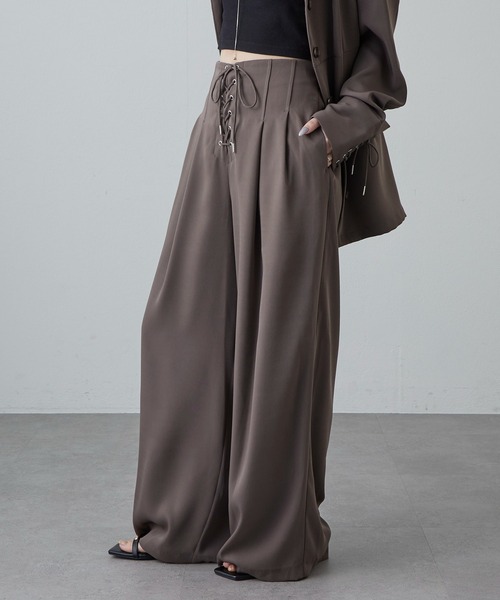 Lui's(ルイス)の「レースアップデザインワイドパンツ(スラックス・レディース・ブラック/グレー・36/38)」の21枚目の写真