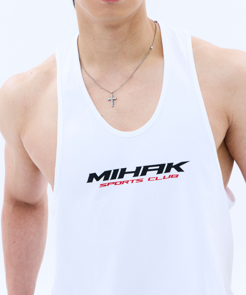 MIHAK(ミハク)の「スポンサー ロゴ ディープ スリーブレス (ホワイト)(Tシャツ/カットソー・メンズ・その他・1/2/3)」の5枚目の写真