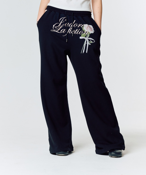 LARTIGENT（ラーティゼン）の「L15 ROSE TRAINING PANTS(BLACK)（スウェットパンツ・レディース・その他・FREE）」の2枚目の写真