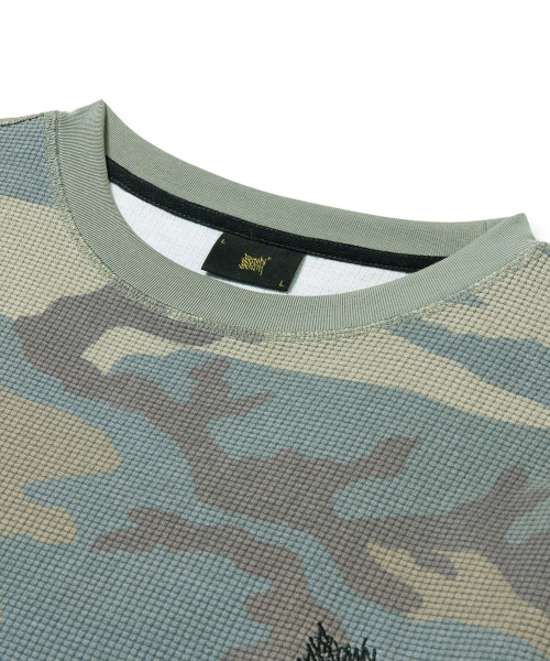 BROWNBREATH(ブラウンブレス)の「TAG CAMOUFLAGE WAFFLE LONGSLEEVE - KHAKI(Tシャツ/カットソー・レディース・その他・L/XL/S/M)」の12枚目の写真