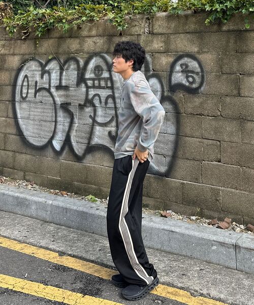 BROWNBREATH(ブラウンブレス)の「TAG CAMOUFLAGE WAFFLE LONGSLEEVE - KHAKI(Tシャツ/カットソー・レディース・その他・L/XL/S/M)」の7枚目の写真