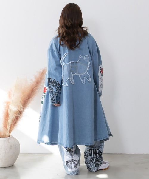ScoLar(スカラー)の「161608:アップリケ×刺繍デニムorツイルロングコート(テーラードジャケット・レディース・ベージュ/ブルー・M)」の6枚目の写真