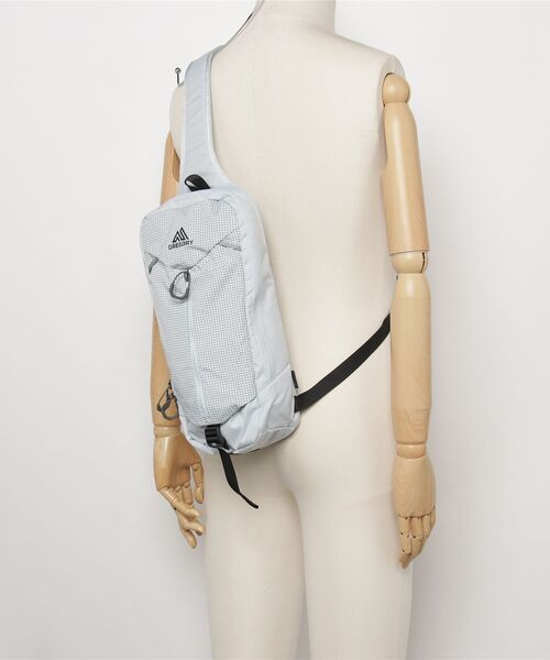 GREGORY(グレゴリー)の「ナノスリング NANO SLING セージホワイト(ボディバッグ/ウエストポーチ・メンズ・ホワイト系・ONE SIZE)」の5枚目の写真
