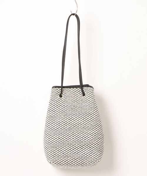 marco masi(マルコマージ)の「【MARCO MASI】スリムナチュラルサマー巾着バッグ(Q66432)(ハンドバッグ・レディース・ブラック系その他・ALL)」の2枚目の写真