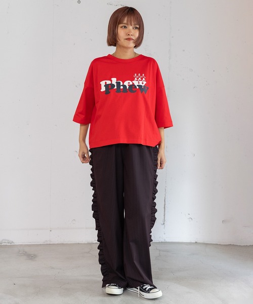 POU DOU DOU(プードゥドゥ)の「Phewおじさんプリントカットソー(Tシャツ/カットソー・レディース・グリーン/レッド/オフホワイト/グレー・3)」の17枚目の写真