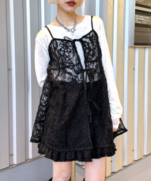 w closet（ダブルクローゼット）の「イレヘムレースキャミ（シャツ/ブラウス・レディース・ブラック/アイボリー・FREE）」の2枚目の写真