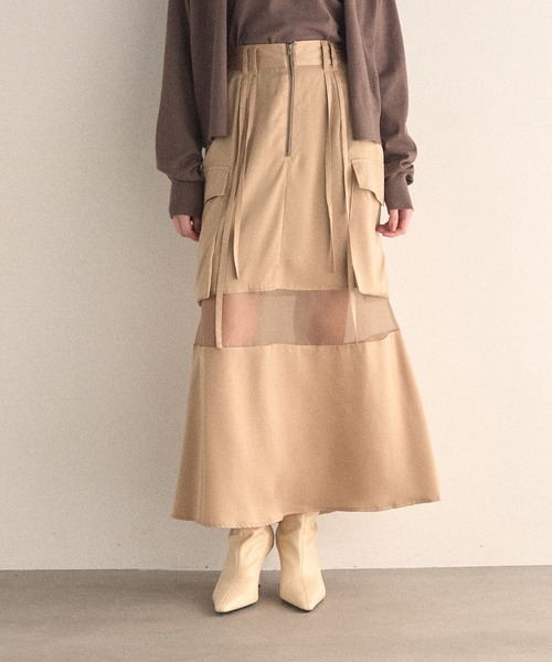 MIELI INVARIANT(ミエリインヴァリアント)の「Military Gloss Skirt(スカート・レディース・ブルーグレー/ベージュ・SMALL/MEDIUM)」の2枚目の写真