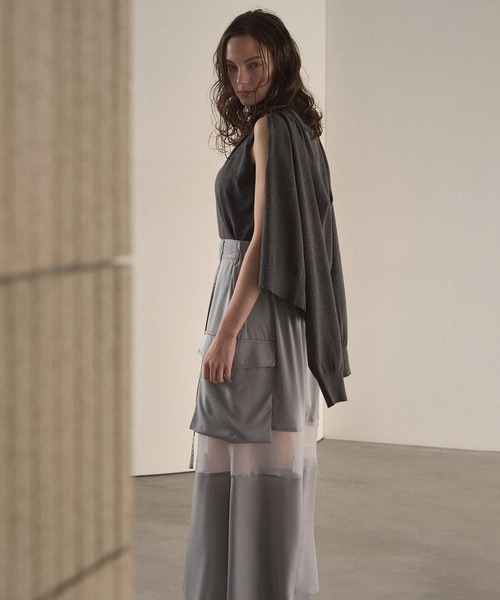 MIELI INVARIANT(ミエリインヴァリアント)の「Military Gloss Skirt(スカート・レディース・ブルーグレー/ベージュ・SMALL/MEDIUM)」の6枚目の写真