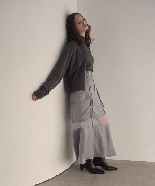 MIELI INVARIANT(ミエリインヴァリアント)の「Military Gloss Skirt(スカート・レディース・ブルーグレー/ベージュ・SMALL/MEDIUM)」の9枚目の写真