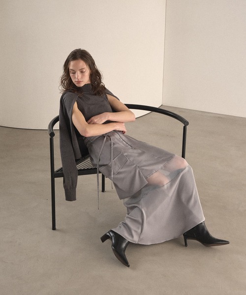 MIELI INVARIANT(ミエリインヴァリアント)の「Military Gloss Skirt(スカート・レディース・ブルーグレー/ベージュ・SMALL/MEDIUM)」の7枚目の写真