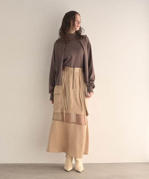 MIELI INVARIANT(ミエリインヴァリアント)の「Military Gloss Skirt(スカート・レディース・ブルーグレー/ベージュ・SMALL/MEDIUM)」の13枚目の写真