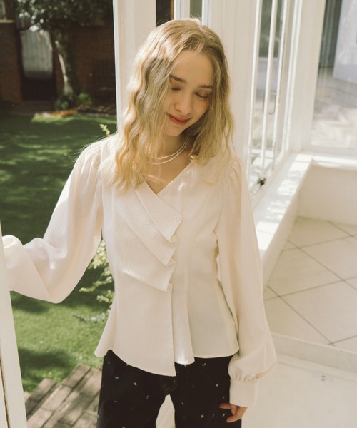 archives（アルシーヴ）の「ボタンタックペプラムＢＬ（シャツ/ブラウス・レディース・ブルー/アイボリー/ブラック・MEDIUM）」の2枚目の写真