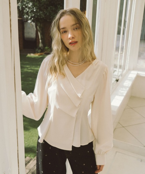 archives（アルシーヴ）の「ボタンタックペプラムＢＬ（シャツ/ブラウス・レディース・ブルー/アイボリー/ブラック・MEDIUM）」の4枚目の写真