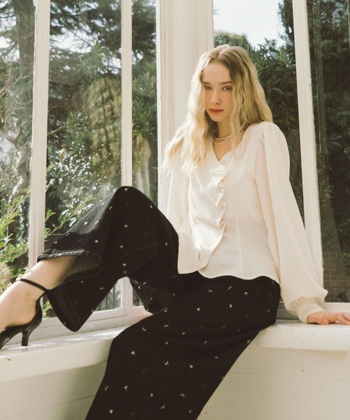 archives（アルシーヴ）の「ボタンタックペプラムＢＬ（シャツ/ブラウス・レディース・ブルー/アイボリー/ブラック・MEDIUM）」の5枚目の写真