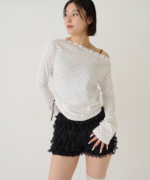 WHO'S WHO gallery（フーズフーギャラリー）の「スタッズオフショルL/Sトップス(ドット/ボーダー)（Tシャツ/カットソー・レディース・チャコールグレー/ブラック/ホワイト/ホワイト系その他・FREE）」の6枚目の写真