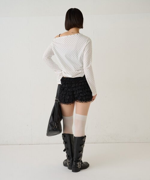 WHO'S WHO gallery（フーズフーギャラリー）の「スタッズオフショルL/Sトップス(ドット/ボーダー)（Tシャツ/カットソー・レディース・チャコールグレー/ブラック/ホワイト/ホワイト系その他・FREE）」の12枚目の写真