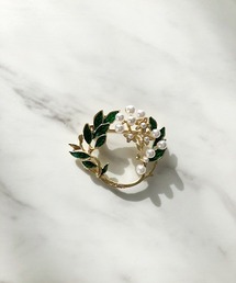 TIMELESS&THREE（タイムレスアンドスリー）の「リースパールモチーフブローチ（ブローチ/コサージュ）」