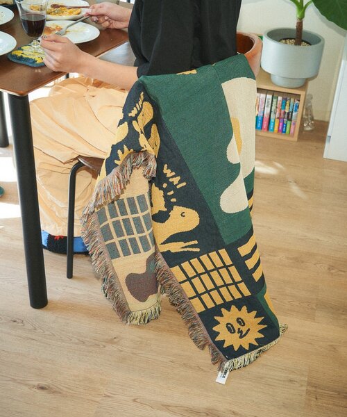 BIRTHDAY BAR（バースデイバー）の「【クリエイター「FLINT MASON」× BIRTHDAY BAR 初コラボ！】POTLUCK PASTA PARTYスローケット（ブランケット・レディース・オレンジ/グリーン・0）」の7枚目の写真