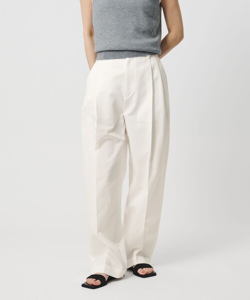MARW UNITED ARROWS(マルゥ ユナイテッドアローズ)の「<MARW UNITED ARROWS>タック ダブル チノパンツ(チノパンツ・レディース・ブラック/ベージュ/オフホワイト・38/36)」の2枚目の写真