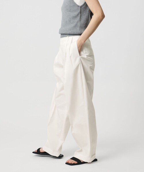 MARW UNITED ARROWS(マルゥ ユナイテッドアローズ)の「<MARW UNITED ARROWS>タック ダブル チノパンツ(チノパンツ・レディース・ブラック/ベージュ/オフホワイト・38/36)」の5枚目の写真