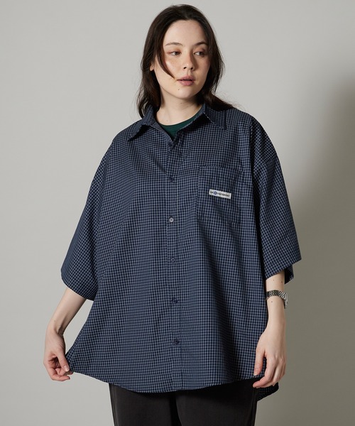 OK YESTERDAY（オッケーイエスタデイ）の「OK YESTERDAY / オーケー イエスタデイ ショートスリーブ スタンダードシャツ / SHORT-SLEEVE STANDARD SHIRT 2026年 夏 夏服（シャツ/ブラウス・メンズ・ブルー/ブラック系その他/ホワイト/ブラック/ネイビー・L/M）」の5枚目の写真