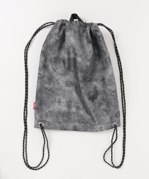VISION STREET WEAR（ヴィジョンストリートウェア）の「【VISION STREET WEAR/ヴィジョンストリートウェア】スモーク加工ナップサック/ドローストリングバッグ（バックパック/リュック・メンズ・カーキ/ブラック・ONESIZE）」の3枚目の写真