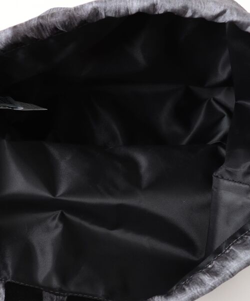 VISION STREET WEAR（ヴィジョンストリートウェア）の「【VISION STREET WEAR/ヴィジョンストリートウェア】スモーク加工ナップサック/ドローストリングバッグ（バックパック/リュック・メンズ・カーキ/ブラック・ONESIZE）」の5枚目の写真