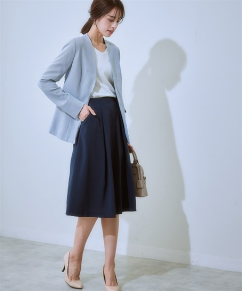 7days Life Styling(セブンデイズライフスタイリング)の「【吸汗速乾】ポケット付タックフレアスカート(ストレッチコードレーンシリーズ)(スーツスカート・レディース・ネイビー系/ネイビー×ホワイト・L/LL/3L/S/M/4L/5L/6L/8L)」の5枚目の写真