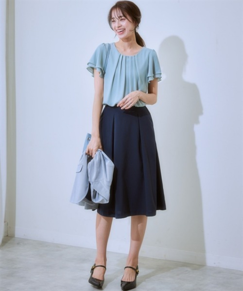7days Life Styling(セブンデイズライフスタイリング)の「【吸汗速乾】ポケット付タックフレアスカート(ストレッチコードレーンシリーズ)(スーツスカート・レディース・ネイビー系/ネイビー×ホワイト・L/LL/3L/S/M/4L/5L/6L/8L)」の4枚目の写真