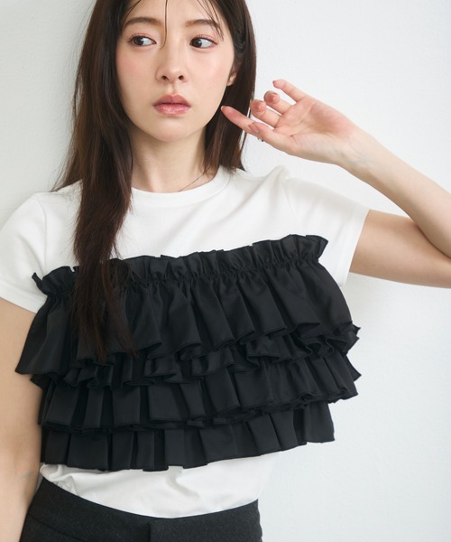 krahe（クレーエ）の「ティアードフリルドッキングTシャツ（Tシャツ/カットソー・レディース・ベージュ/ブラック・FREE）」の13枚目の写真