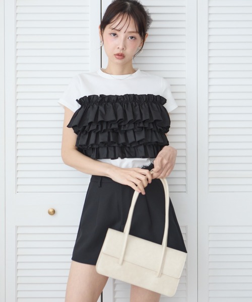 krahe（クレーエ）の「ティアードフリルドッキングTシャツ（Tシャツ/カットソー・レディース・ベージュ/ブラック・FREE）」の3枚目の写真