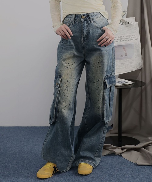Ulysses(ユリシス)の「ペイントダメージ ワイドカーゴデニム(デニムパンツ・レディース・ブラック/ブルー・S)」の12枚目の写真