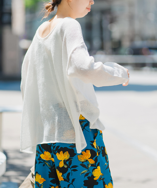 Spick & Span(スピックアンドスパン)の「《新色有り / 追加》リネンミックス2WAYプルオーバー(ニット/セーター・レディース・ホワイト/ベージュ/ブルー/ピンク系その他・FREE)」の13枚目の写真